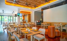 Delonix Hotel Karawang